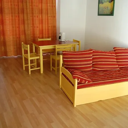 Le Chateau Ricard Lejlighedshotel 3*