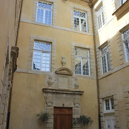 Lejlighedshotel Le Chateau Ricard
