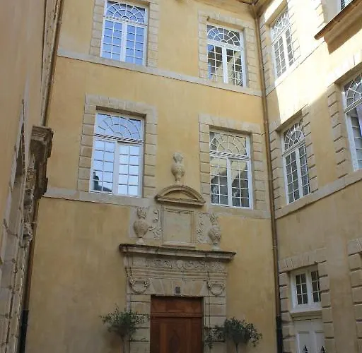 Lejlighedshotel Le Chateau Ricard