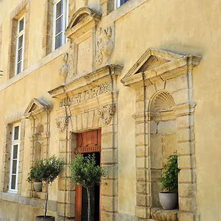 Apartahotel Le Chateau Ricard